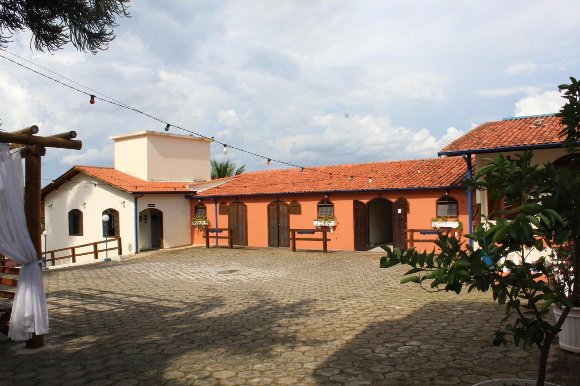 Pousada Encantos De Socorro — Fotos 1
