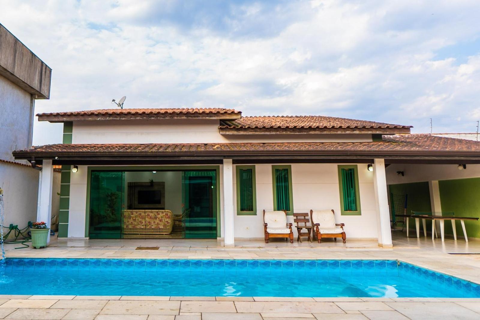 Casa Completa Enseada Guaruja Villa, Guaruja