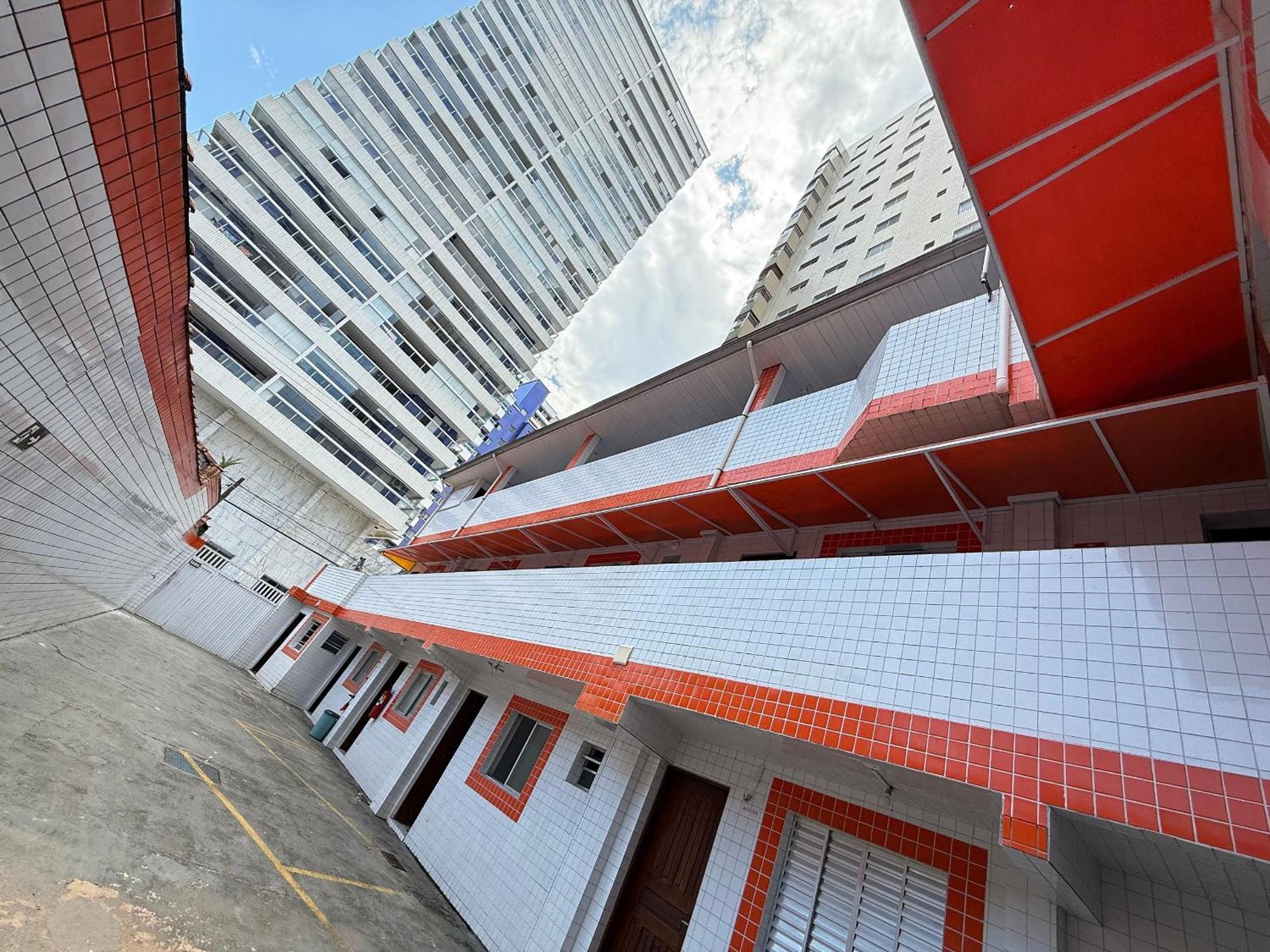 Suite Privativa Com Wi-Fi 2 Min Da Praia Aviacao — Fotos 2