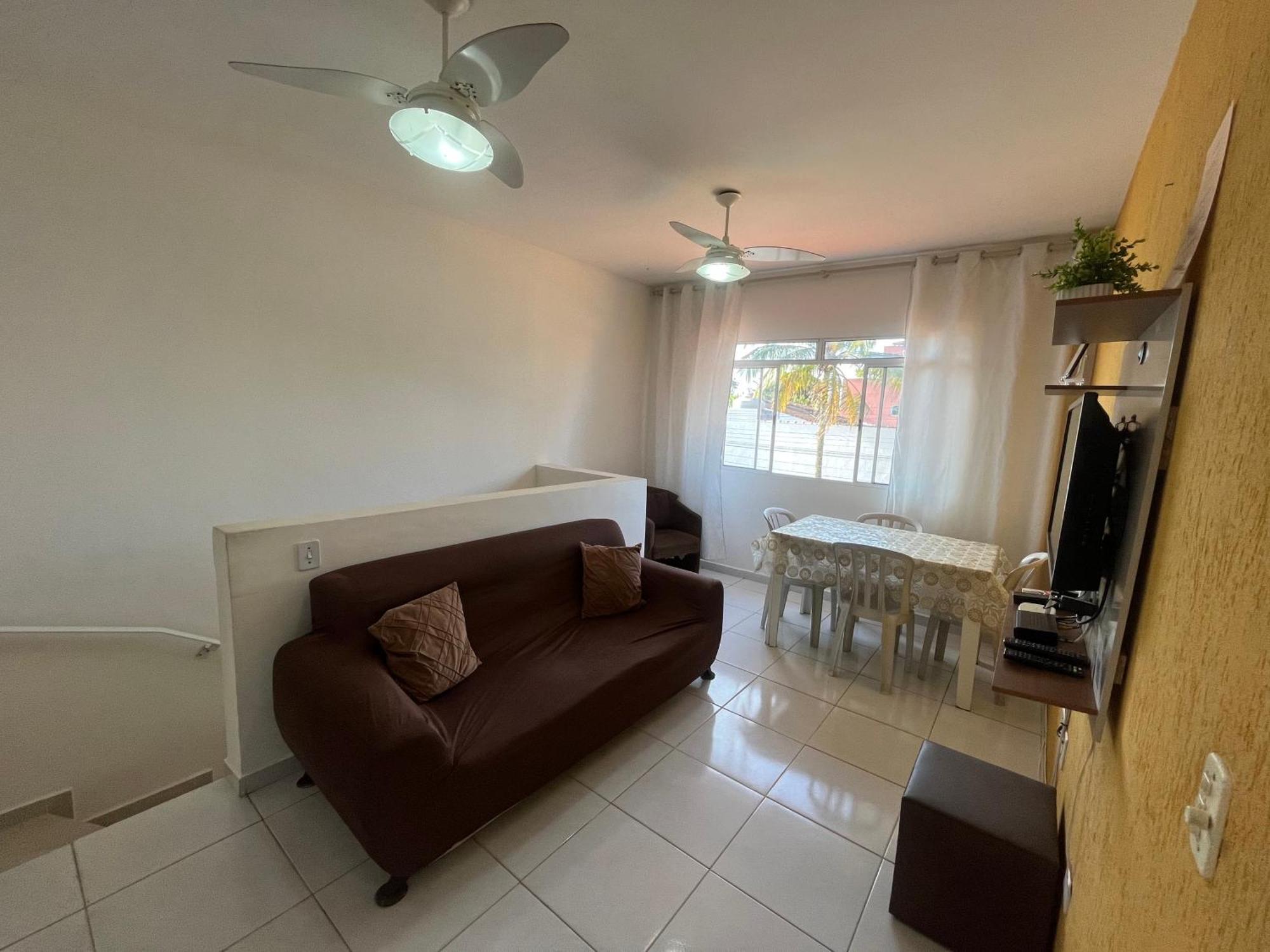 Casa 1 Km Da Praia Enseada Com Garagem - Guaruja — Fotos 3