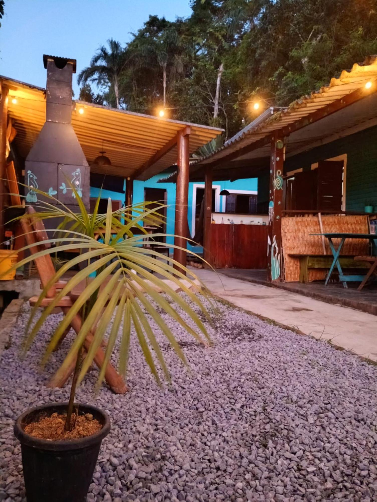 Macondo Hostel Itamambuca