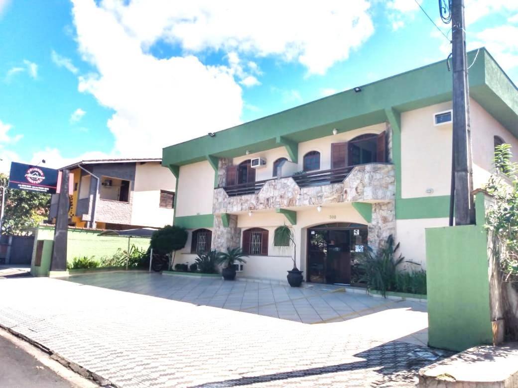 Pousada Alentejano I - Ubatuba, Ubatuba