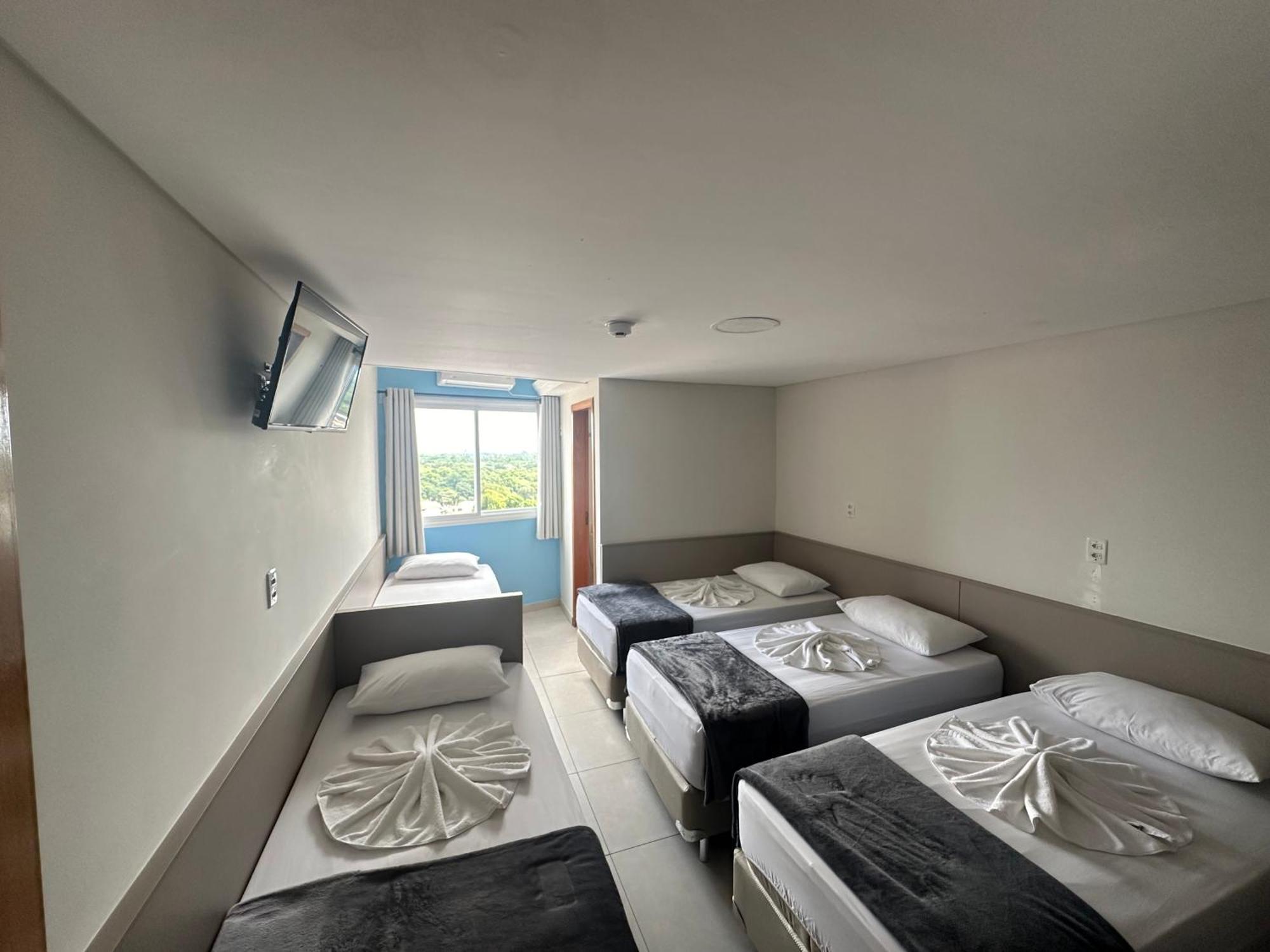 Santorini Hotel, Aparecida