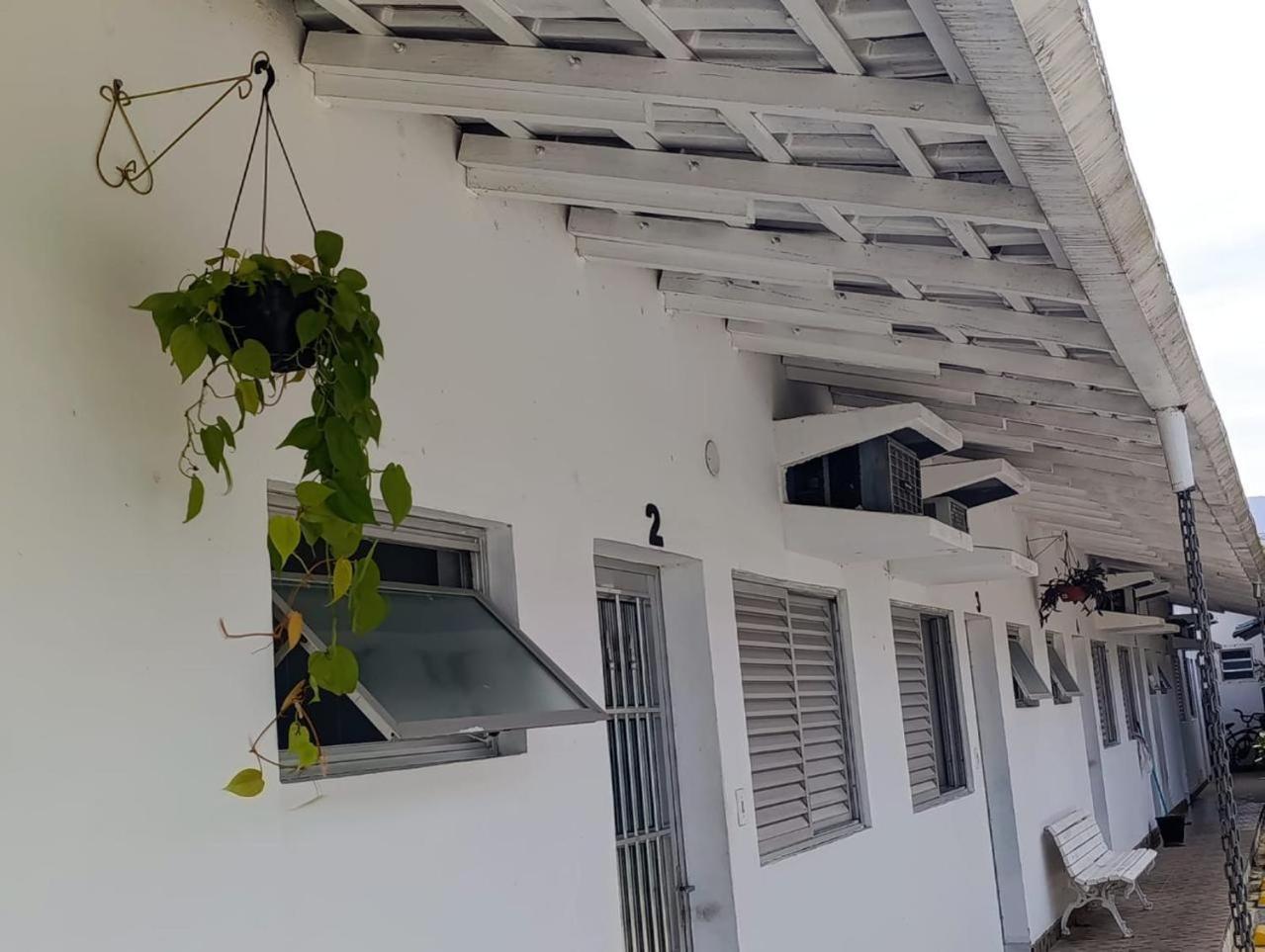 Pousada Ilha De Santorini - Bertioga — Photos 1