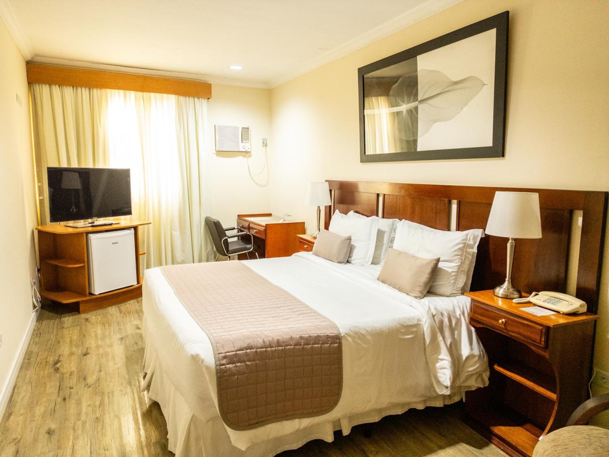 Radio Hotel Resort & Convention — Photos 1