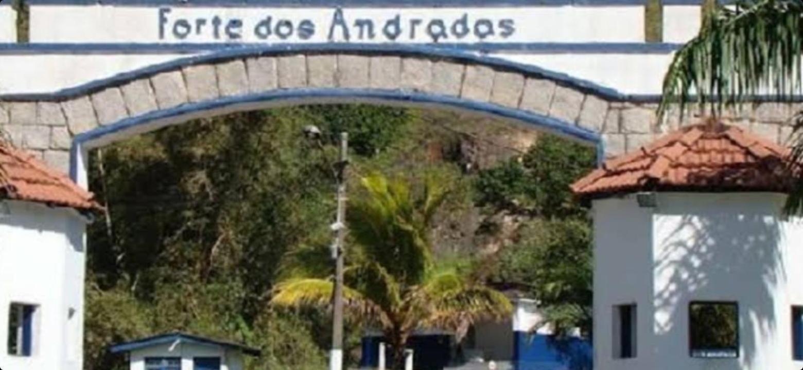 Pippo Suites Guaruja, Guaruja
