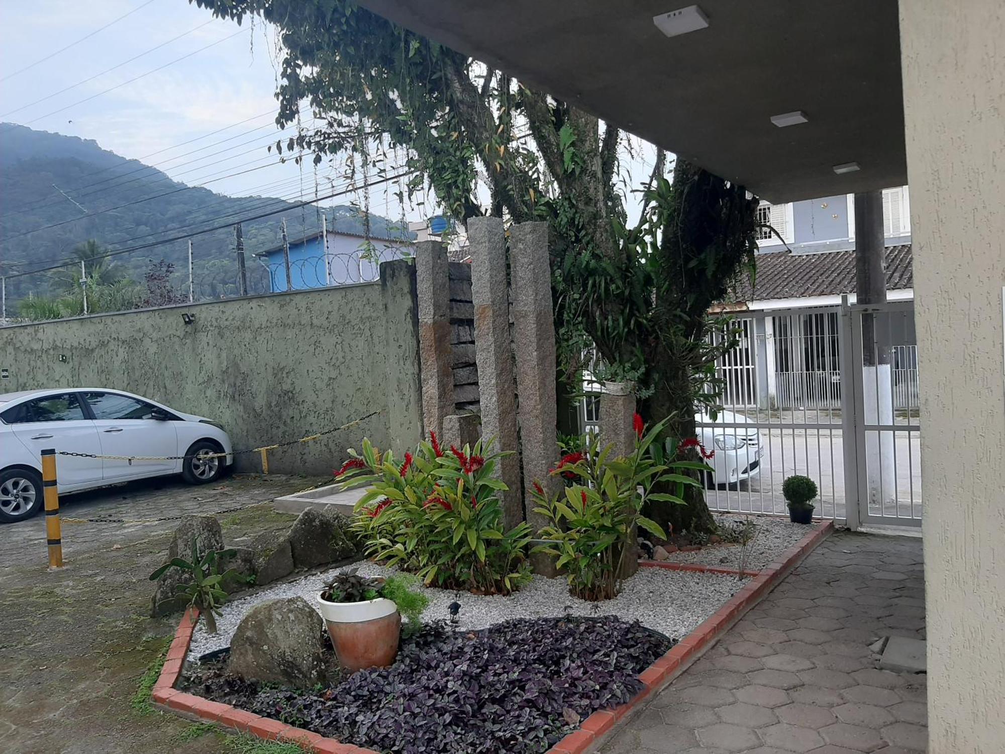 Apto Pertinho Da Praia Internet 500Mb E 3 Tvs 2 Quartos Tv A Cabo Estacionamento Tudo Perto — Photos 1