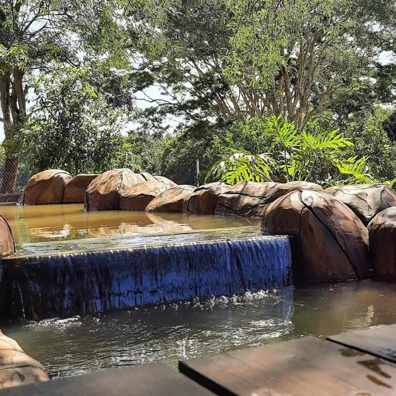 Recanto Vovo Octavio - Refugio Encantador Em Meio A Natureza - Olimpia — Fotos 3