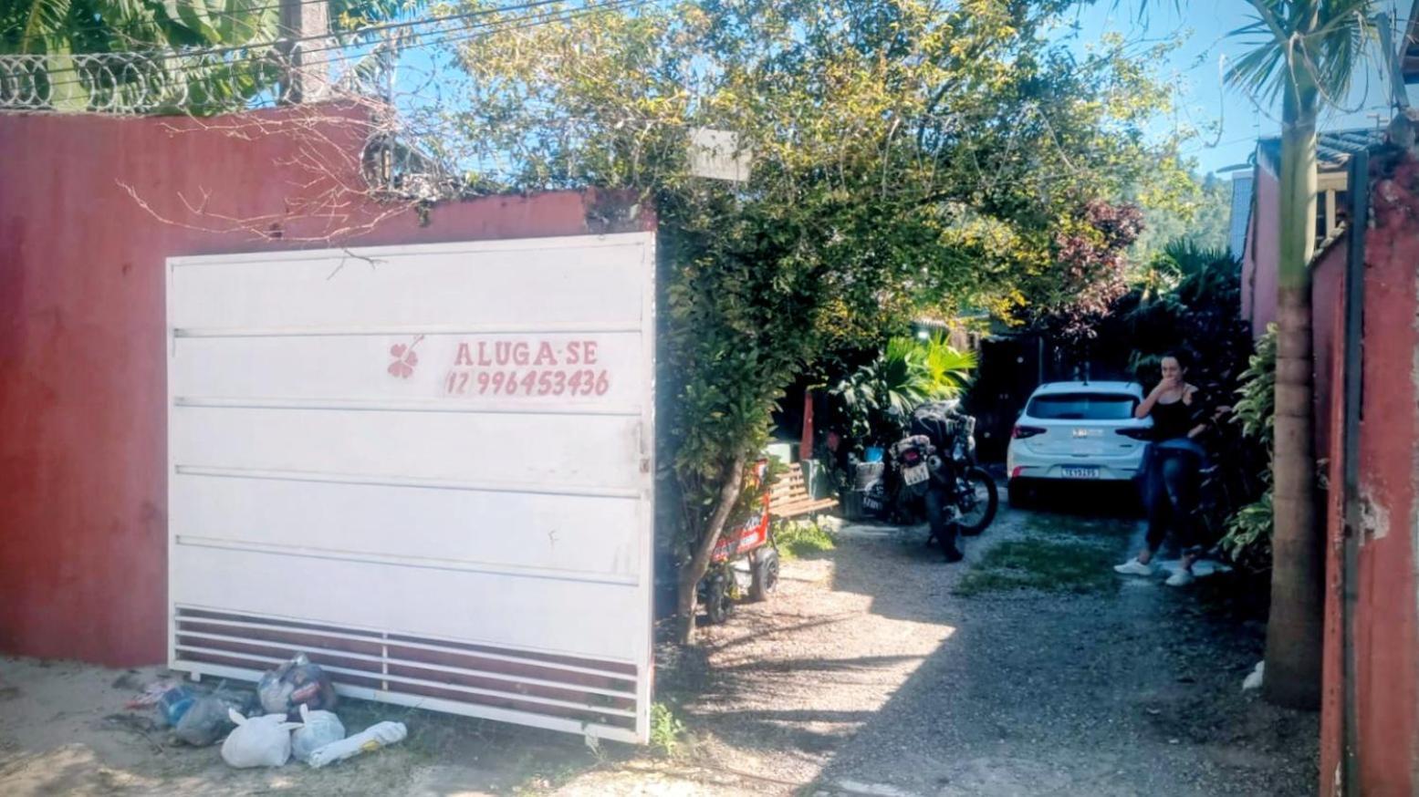 Pertinho Prahia Toninhas, Ubatuba
