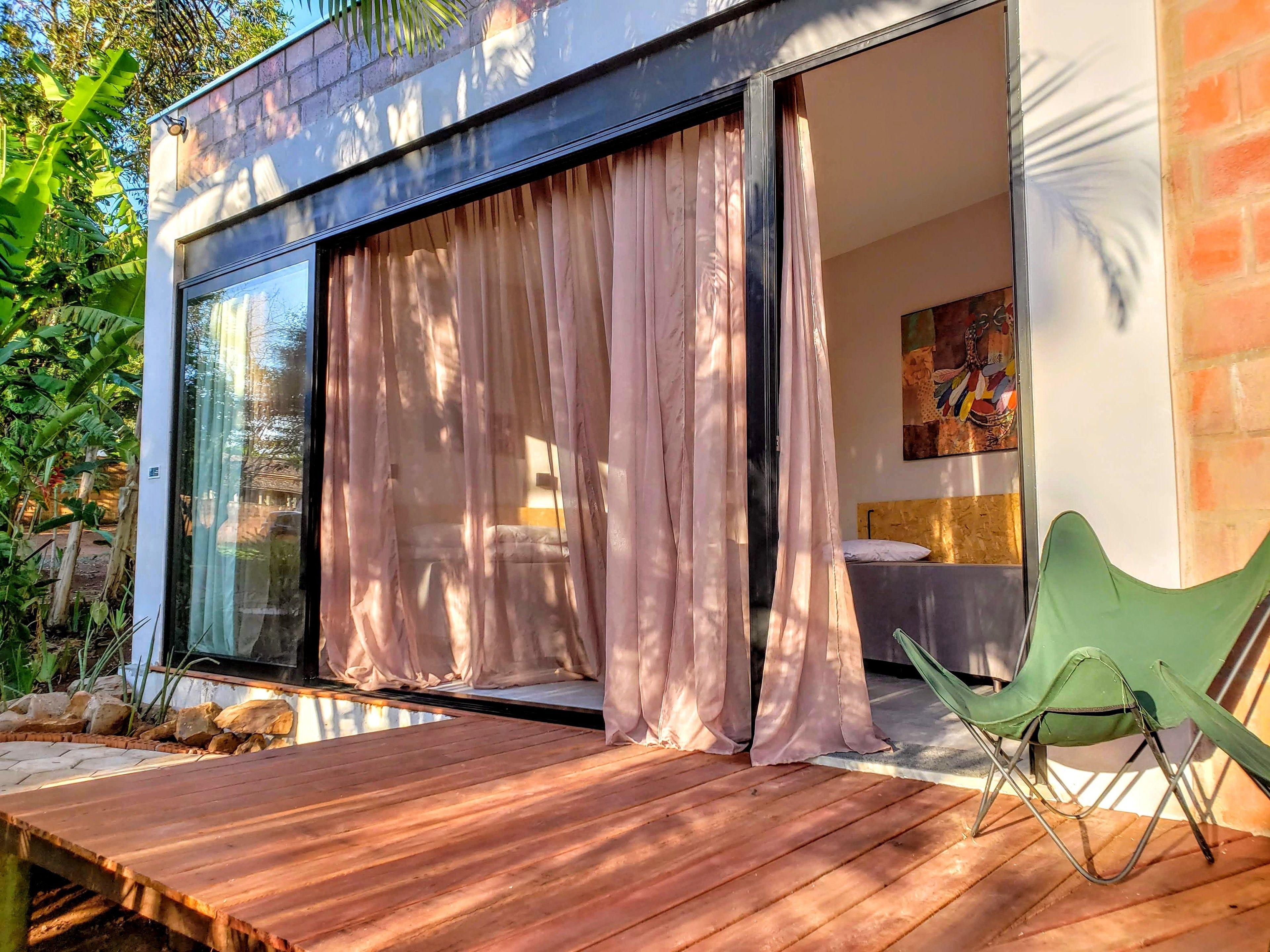 Suites No Quintal — Photos 1